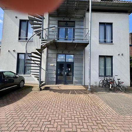 86 3City Appartement Met Prive Parkeerplaats Энсхеде Экстерьер фото